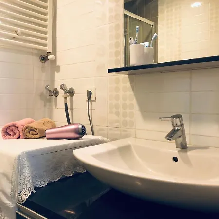 Koza Apartment, Next To Akbati Shopping Mall And Tennis Court Soul Entertainment Apartment